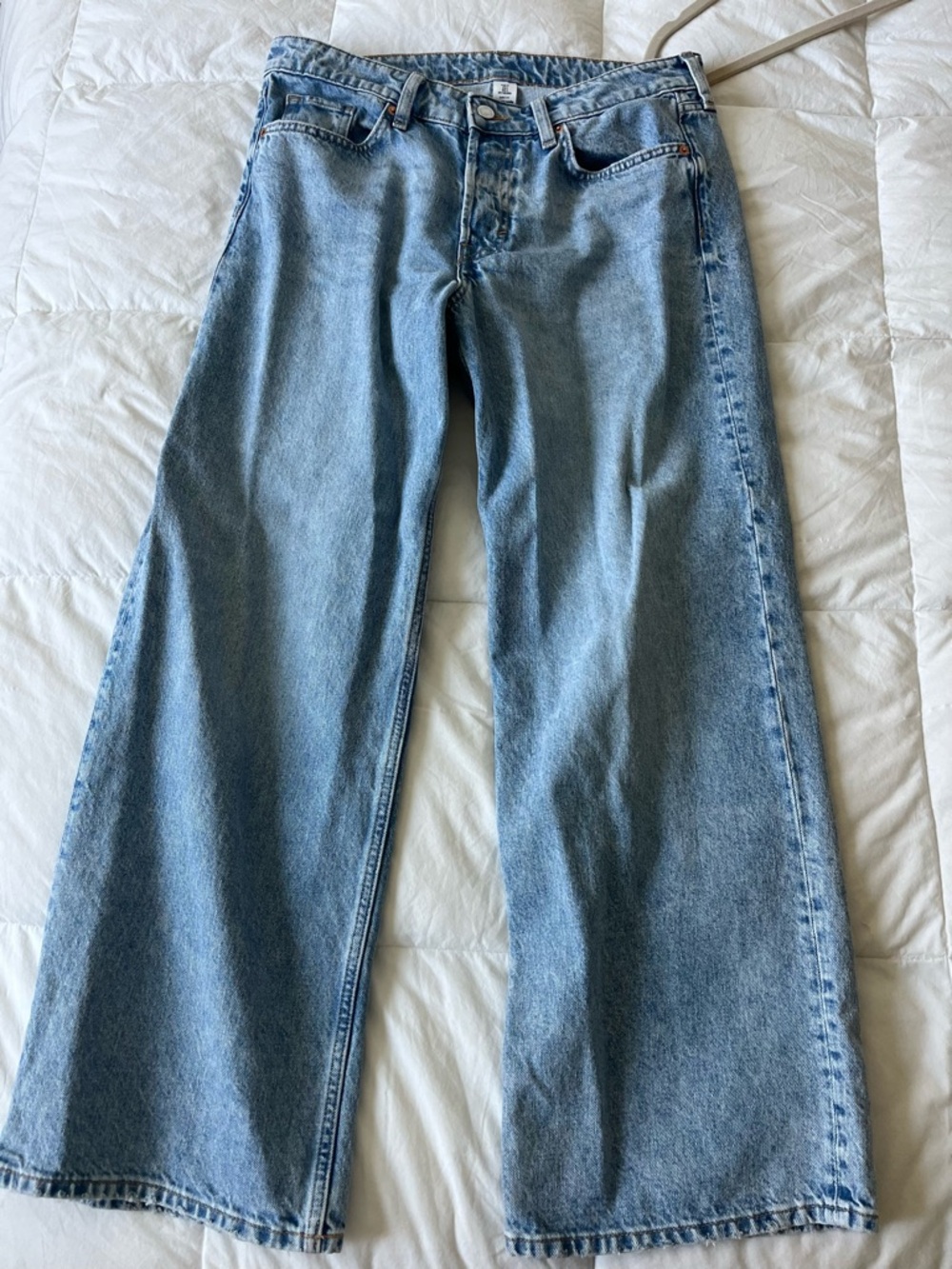 &DENIM Baggy Wide Light Wash Jeans